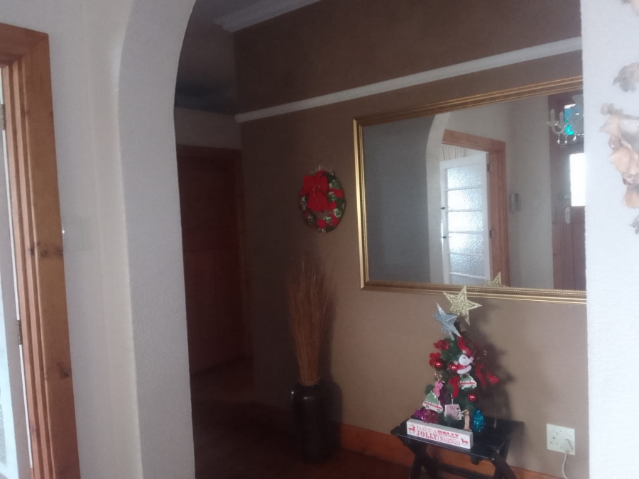 To Let 3 Bedroom Property for Rent in Selborne Eastern Cape